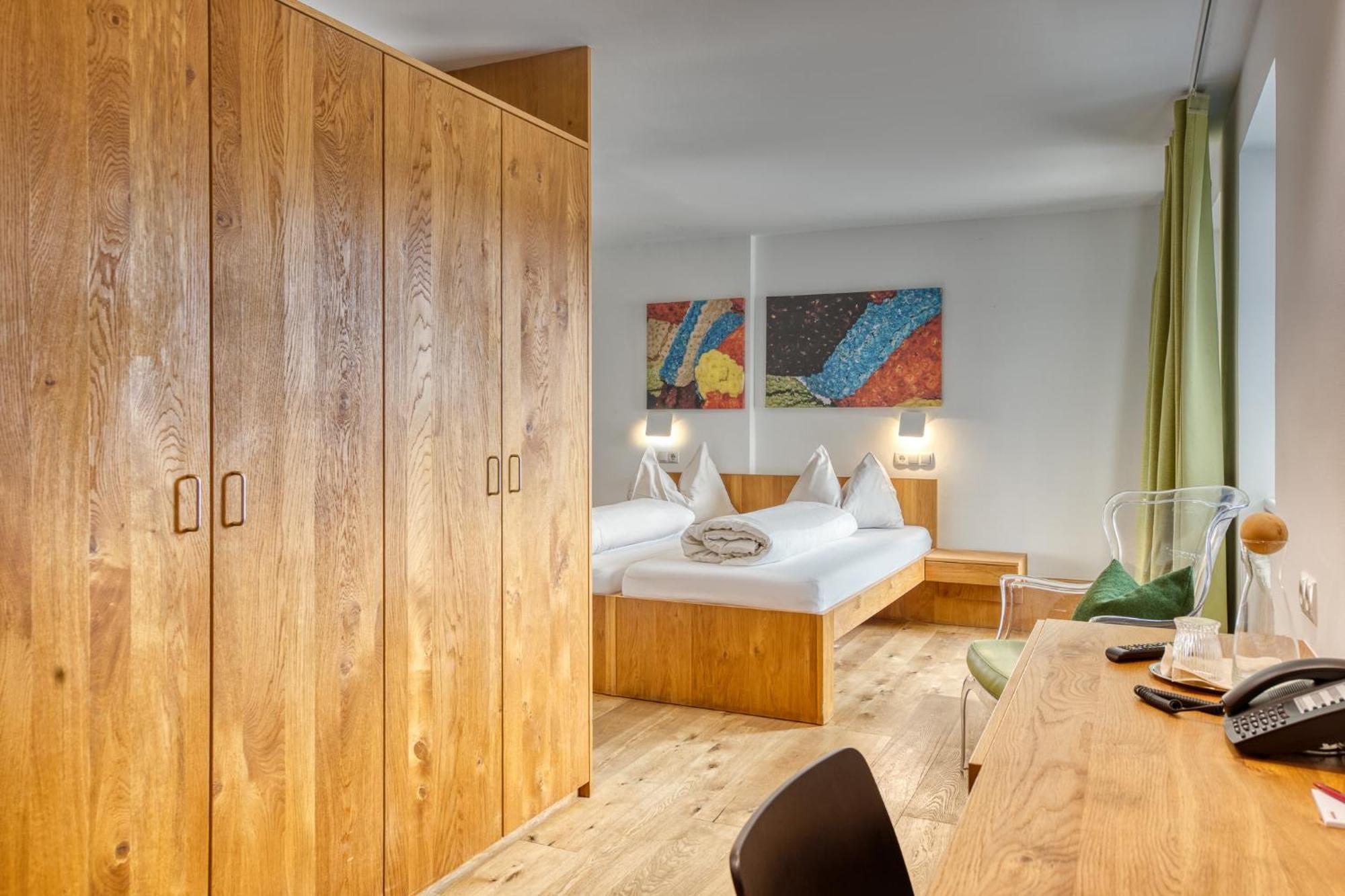 Hotel Wirtshaus Sattlerwirt Ebbs Exteriör bild