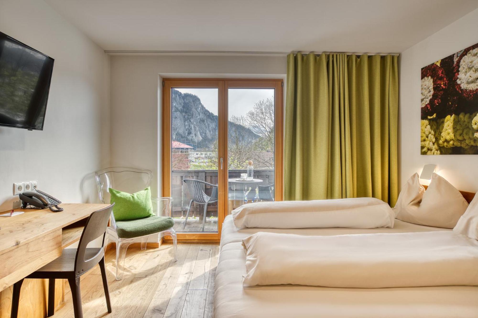 Hotel Wirtshaus Sattlerwirt Ebbs Exteriör bild